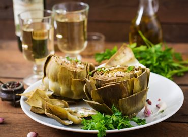 Zeytinyağlı Enginar Dolması Tarifi – Sağlıklı, Hafif ve Nefis Bir Lezzet